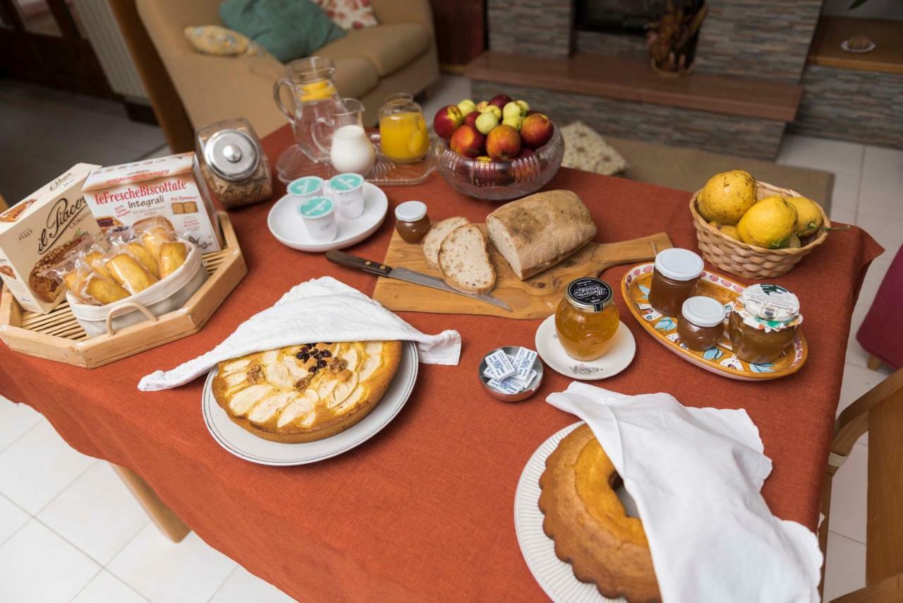 B&B Albachiara Casa Di Campagna Ogliastro Cilento Kültér fotó